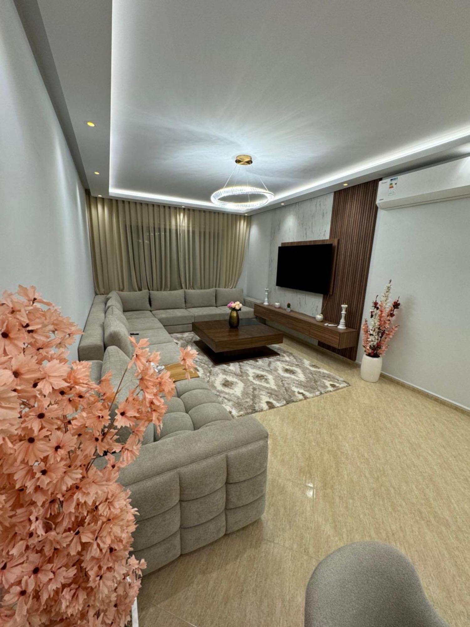Lux Tanger